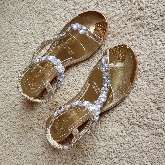 Sandals - Picture 2 of 3